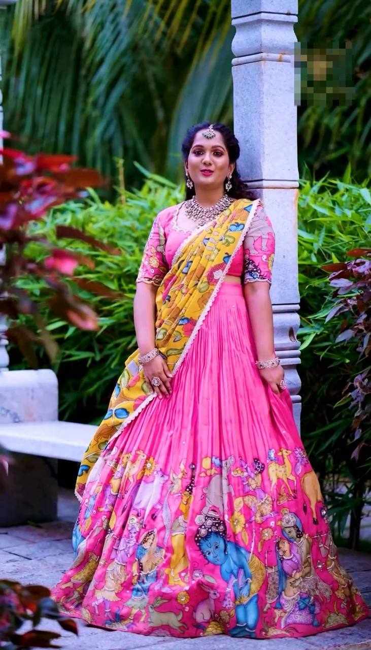 Lehenga set pink & Yellow