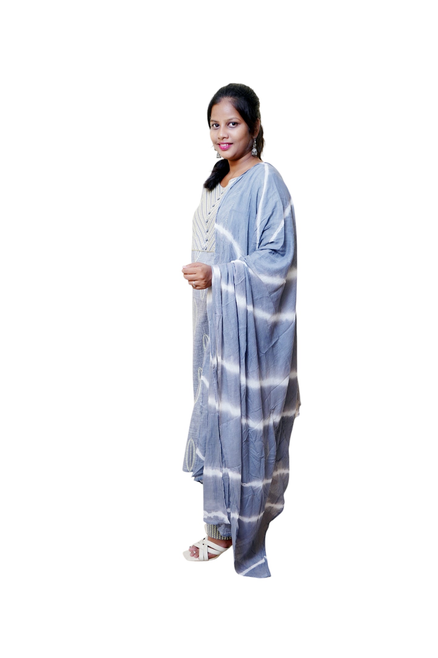 Zehra Mumtaz Grey Suit Set