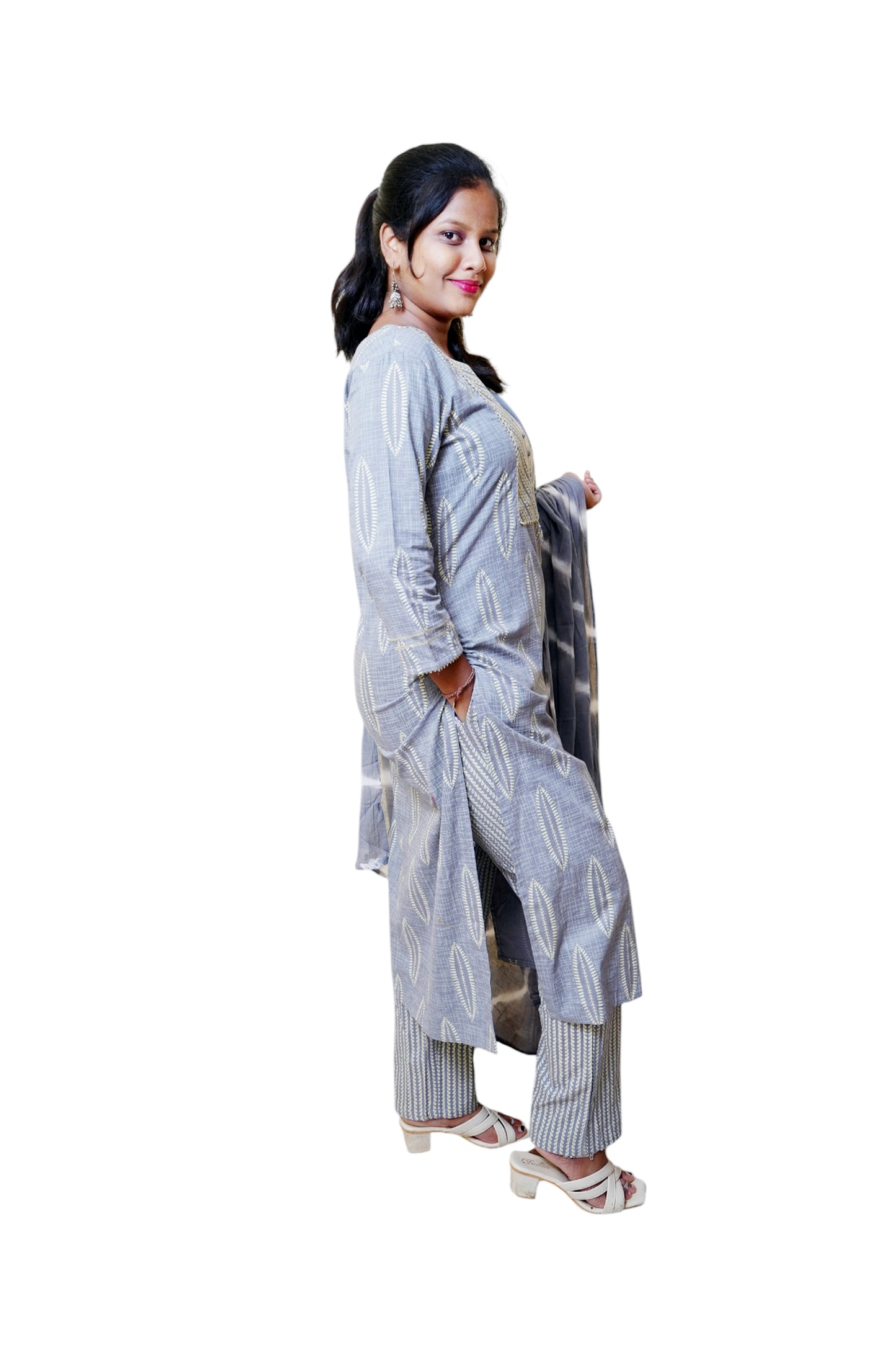 Zehra Mumtaz Grey Suit Set